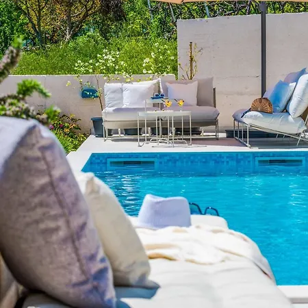 Villa Blue Diamond